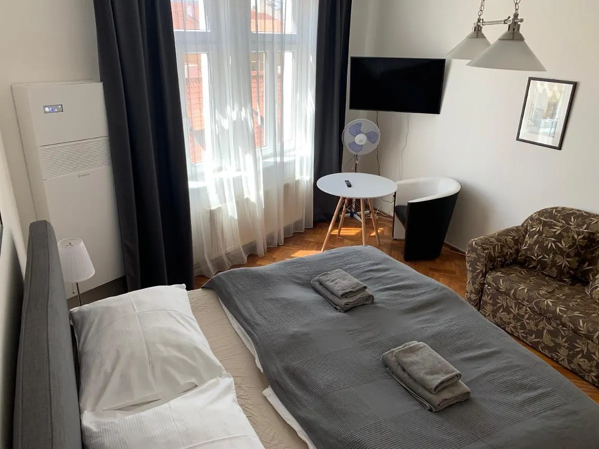 Skolska Apartments Prague